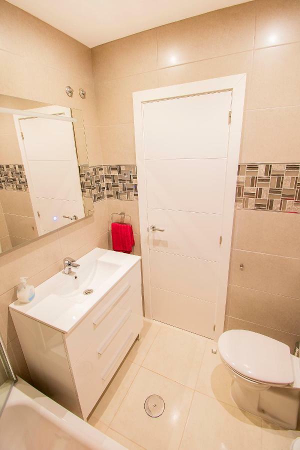 Alta Loma Costa Apartment Фуeнхирола Екстериор снимка