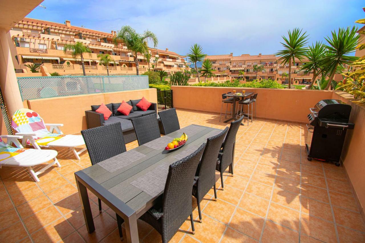 Alta Loma Costa Apartment Фуeнхирола Екстериор снимка